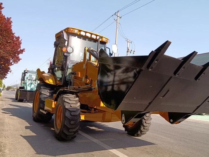 Standard 3CX backhoe loader working